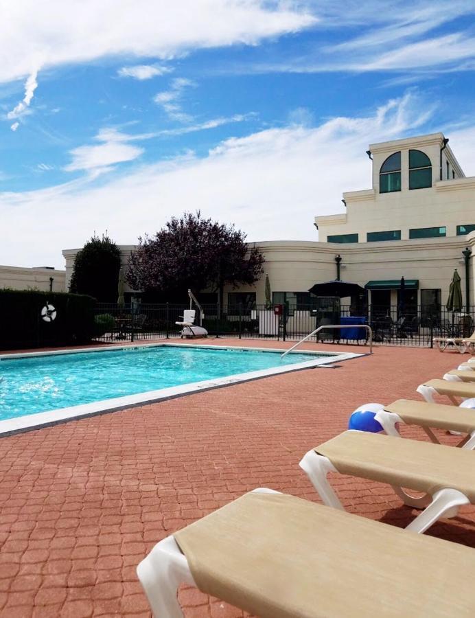 Holiday Inn Plainview-Long Island By Ihg Екстер'єр фото